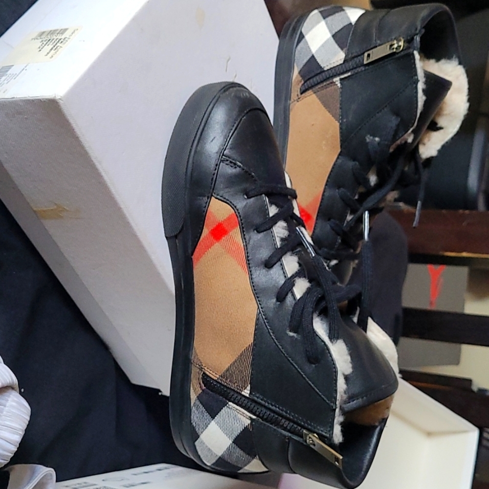 Burberry shoes